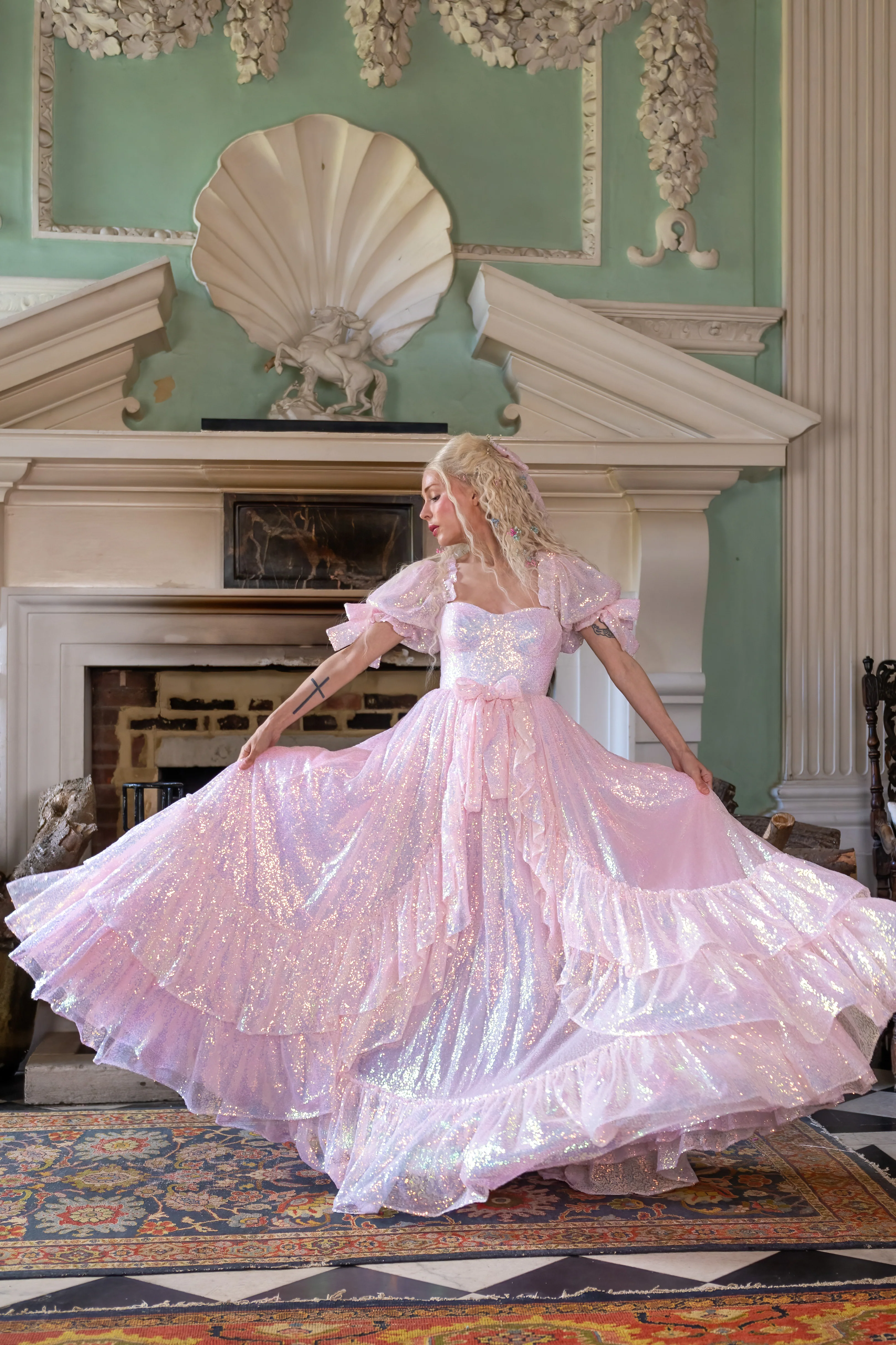 Aphrodite's Kiss Legacy Gown - Image 6