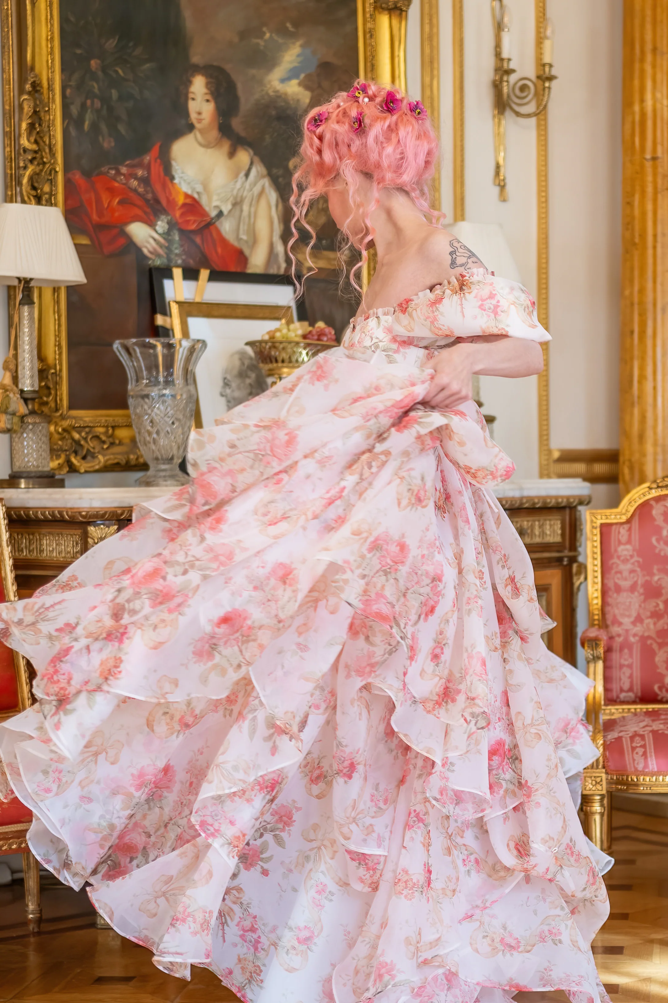 Venetian Rose Renaissance Gown - Image 11